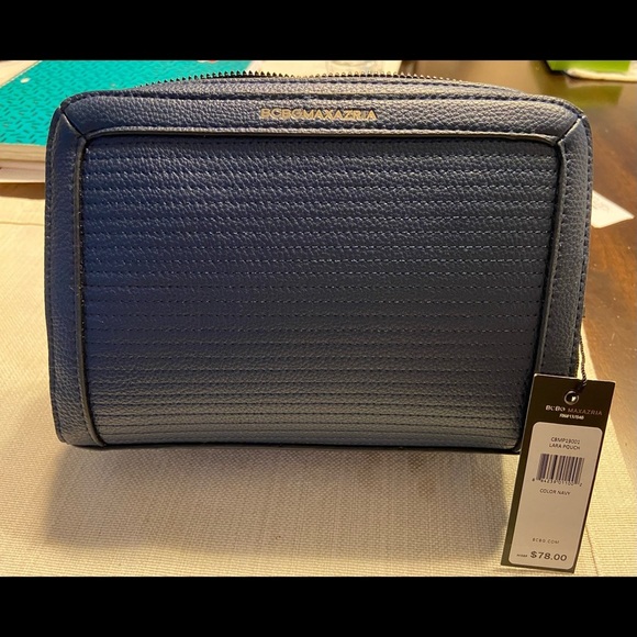 BCBG Maxazria cosmetic bag - Picture 1 of 10